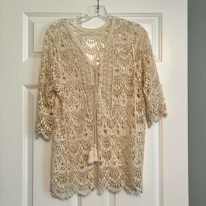 Adorable Crocheted Women’s Sweater